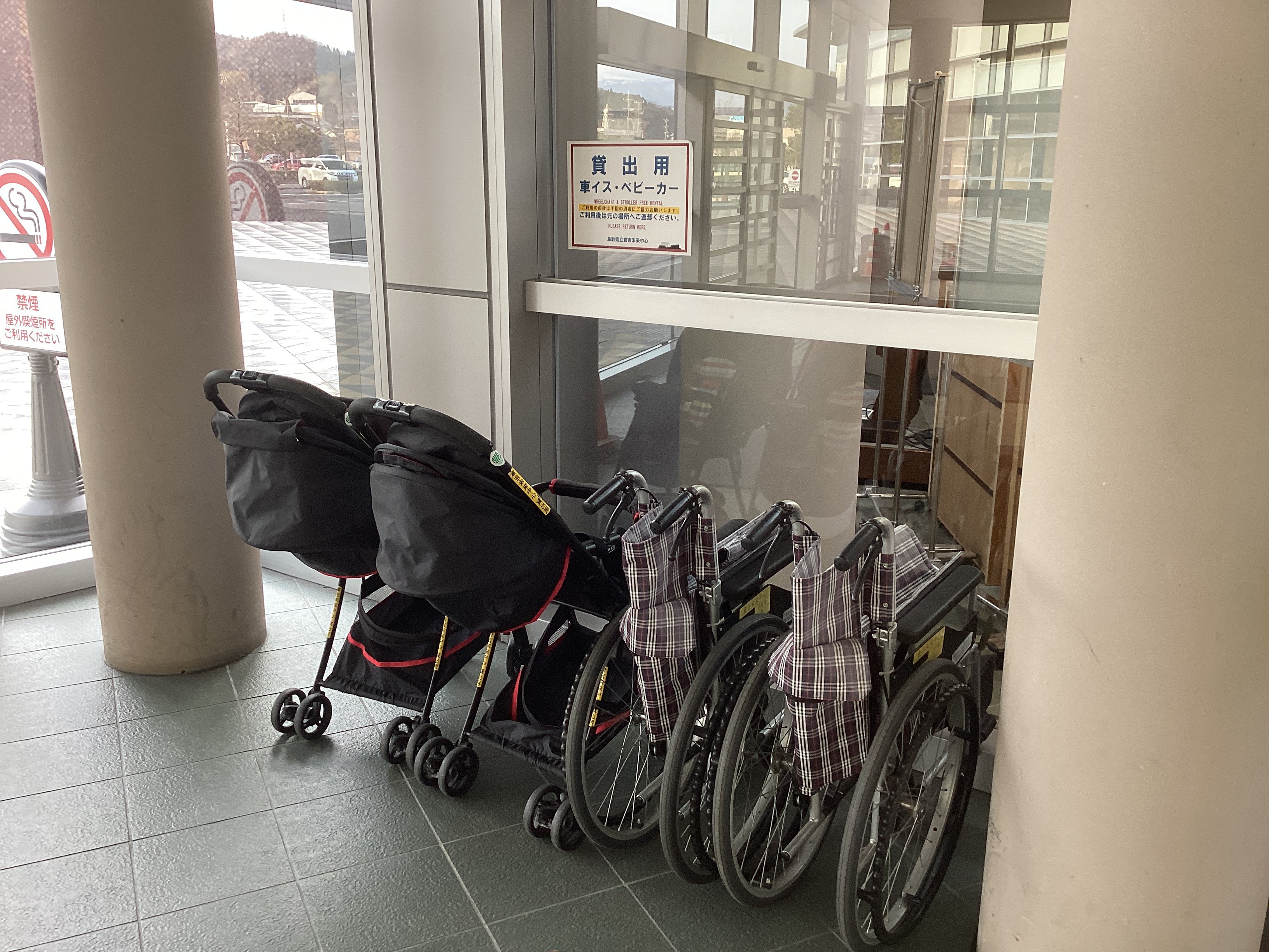 車いす・ベビーカー